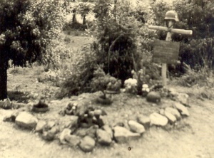 2-Soldatengrab.jpg